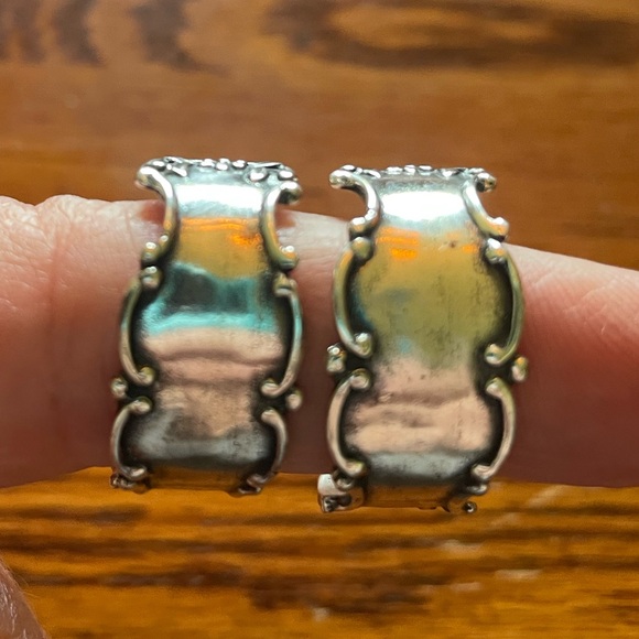 sterling silver half hoop post earrings (backs not included). 7 grams. Feminine - Picture 2 of 9